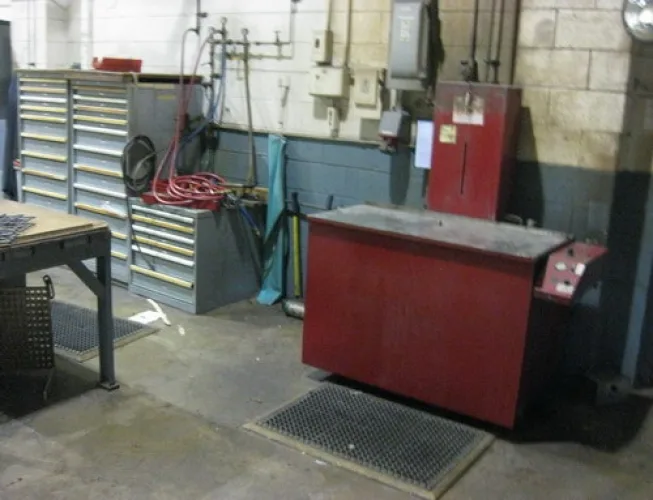 Photo #116 of SURPLUS TO THE ONGOING OPERATIONS OF CLOSURE SYSTEMS INTERNATIONAL: COMPLETE CLOSURE OF 160,000 SQ FT PRODUCTION FACILITY - (25) INJECTION MOLDING MACHINES FROM HUSKY, NISSEI, NETSTAL, FERROMATIK, CONVEYORS, METAL FABRICATING & MORE