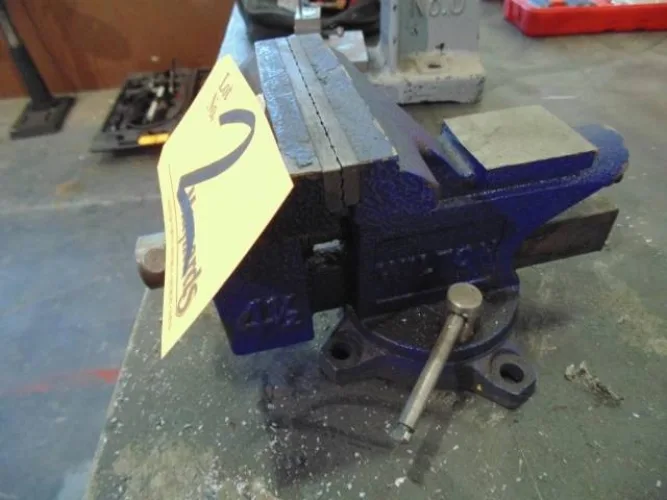 Photo #2 of WILSHIRE INTERNATIONAL (TEXAS) - LIQUIDATION OF A LATE MODEL INJECTION MOLDING FACILITY