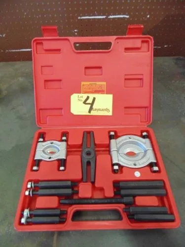 Photo #4 of WILSHIRE INTERNATIONAL (TEXAS) - LIQUIDATION OF A LATE MODEL INJECTION MOLDING FACILITY