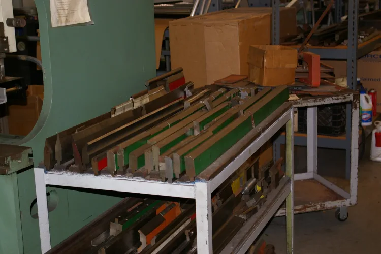 Photo #30 of CARLIN FABRICATORS,INC. - CNC TURRET, PRESS BRAKES & VERTICAL MACHINING CENTER, SHEARS, PRESSES, VERTICAL MILL, GRINDERS & MUCH MORE!