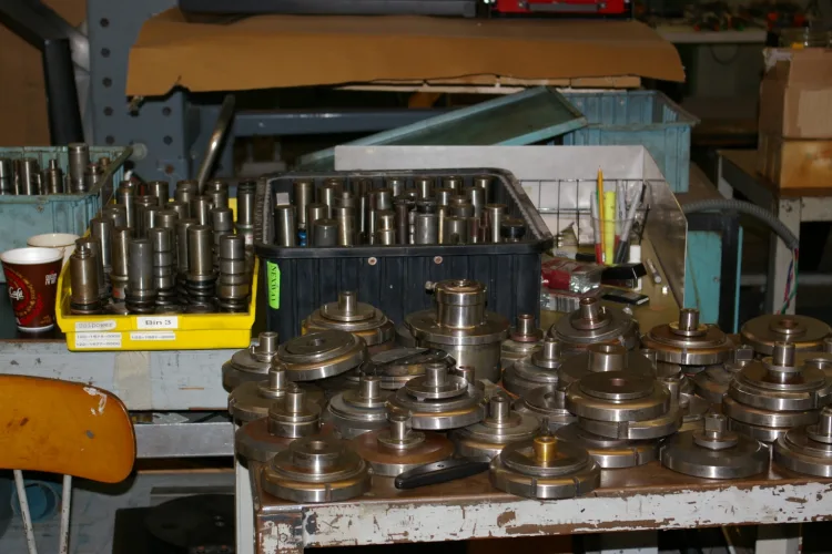 Photo #31 of CARLIN FABRICATORS,INC. - CNC TURRET, PRESS BRAKES & VERTICAL MACHINING CENTER, SHEARS, PRESSES, VERTICAL MILL, GRINDERS & MUCH MORE!