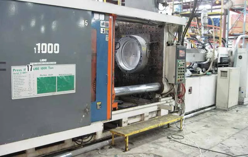 Photo #3 of WILSHIRE INTERNATIONAL (OHIO) - LIQUIDATION OF A LATE MODEL INJECTION MOLDING FACILITY