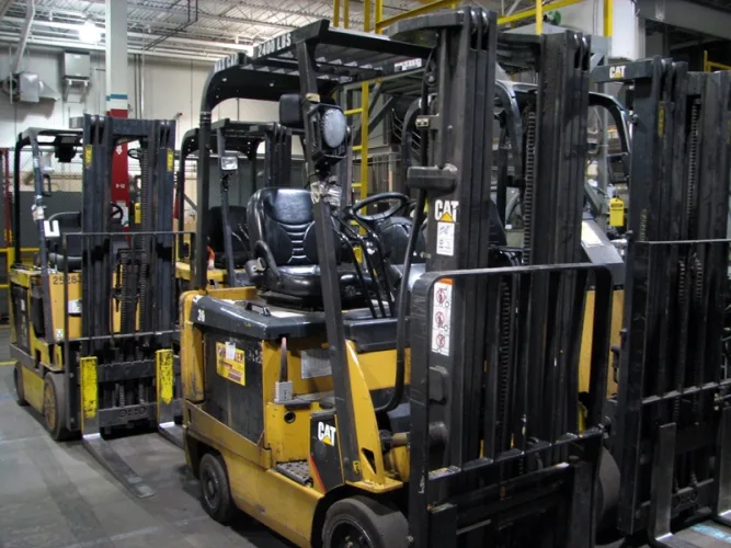 Photo #206 of HUGE 2-DAY AUCTION, DAY 1 - FORMERLY OWNED BY A HOOVER SUBSIDIARY - COMPLETE 425,000 SQ. FT. STATE-OF-THE-ART PLASTIC INJECTION MOLDING & CNC TOOL ROOM.