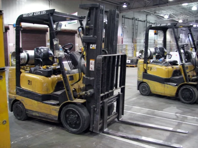 Photo #212 of HUGE 2-DAY AUCTION, DAY 1 - FORMERLY OWNED BY A HOOVER SUBSIDIARY - COMPLETE 425,000 SQ. FT. STATE-OF-THE-ART PLASTIC INJECTION MOLDING & CNC TOOL ROOM.