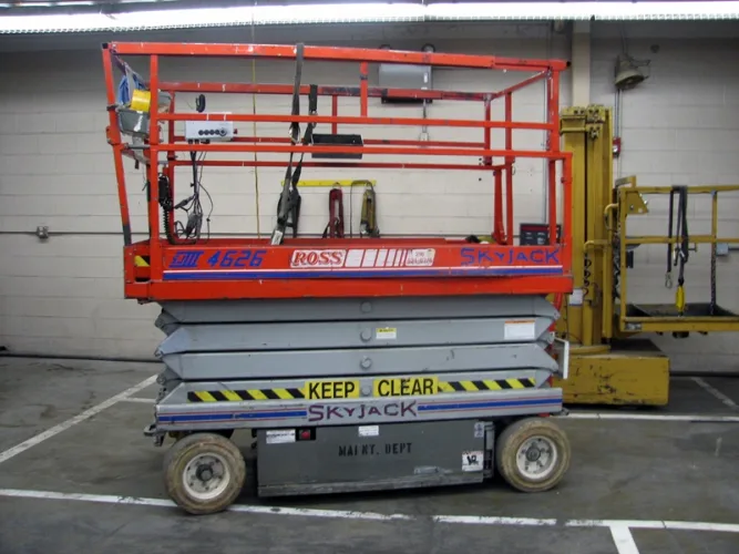 Photo #217 of HUGE 2-DAY AUCTION, DAY 1 - FORMERLY OWNED BY A HOOVER SUBSIDIARY - COMPLETE 425,000 SQ. FT. STATE-OF-THE-ART PLASTIC INJECTION MOLDING & CNC TOOL ROOM.