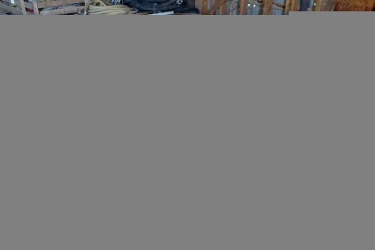 Photo #73 of HUGE 2-DAY AUCTION, DAY 1 - AS AWARDED BY THE TRUSTEE, PRICEWATERHOUSE COOPERS INC, - EDS DECOMMISSIONING CANADA INC: LARGE AUCTION OF LATE MODEL DEMOLITION EQUIPMENT
