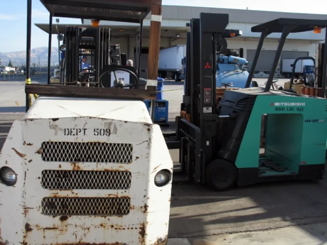 Photo #56 of SURPLUS ASSETS TO THE ONGOING OPERATIONS OF AEROJET ROCKETDYNE - OVENS/HEATING & COOLING UNITS/ENVIRONMENTAL CHAMBER, GENERATORS, INSPECTION EQUIPMENT, WELDERS, PUMPS, ROLLING STOCK & MUCH MORE