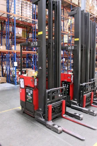 Photo #15 of HEALTHCARE DISTRIBUTION CENTER CLOSING, WAREHOUSE DISTRIBUTION EQUIPMENT INCLUDING: (36) RAYMOND ELECTRIC WAREHOUSE LIFTS, PICKERS, STRAPPING MACHINES, WULFTEC STRETCH WRAP MACHINES & MISC EQUIPMENT