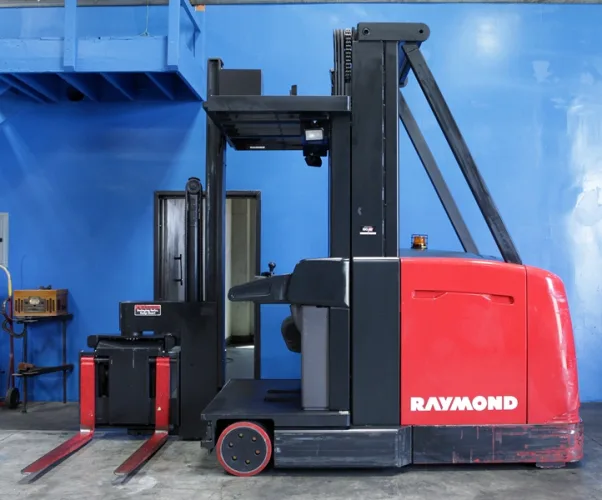 Photo #89 of HEALTHCARE DISTRIBUTION CENTER CLOSING, WAREHOUSE DISTRIBUTION EQUIPMENT INCLUDING: (36) RAYMOND ELECTRIC WAREHOUSE LIFTS, PICKERS, STRAPPING MACHINES, WULFTEC STRETCH WRAP MACHINES & MISC EQUIPMENT