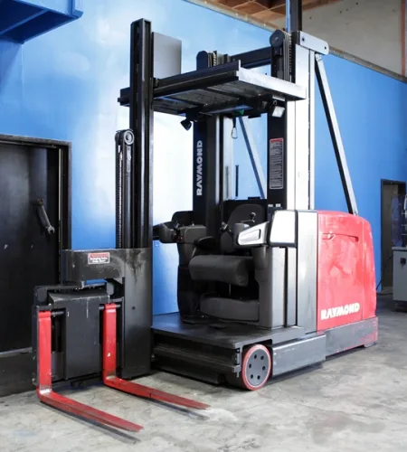 Photo #91 of HEALTHCARE DISTRIBUTION CENTER CLOSING, WAREHOUSE DISTRIBUTION EQUIPMENT INCLUDING: (36) RAYMOND ELECTRIC WAREHOUSE LIFTS, PICKERS, STRAPPING MACHINES, WULFTEC STRETCH WRAP MACHINES & MISC EQUIPMENT