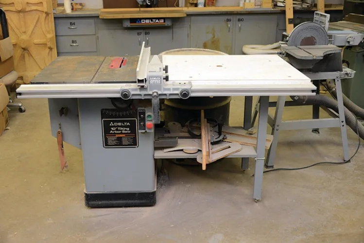 Photo #2 of HUGE 2 DAY AUCTION - DAY 1: SANDERSON PLUMBING PRODUCTS, INC. AKA BENEKE MAGNOLIA - 360,000 SQ. FT. TOILET SEAT MANUFACTURER INCLUDING PRODUCT LINE AND INTANGIBLES, PLASTIC INJECTION MOLDING, COMPRESSION MOLDING, MODERN BLENDING & GRINDING SYSTEM & MUCH