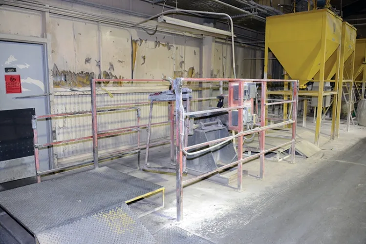 Photo #211 of HUGE 2 DAY AUCTION - DAY 1: SANDERSON PLUMBING PRODUCTS, INC. AKA BENEKE MAGNOLIA - 360,000 SQ. FT. TOILET SEAT MANUFACTURER INCLUDING PRODUCT LINE AND INTANGIBLES, PLASTIC INJECTION MOLDING, COMPRESSION MOLDING, MODERN BLENDING & GRINDING SYSTEM & MUCH
