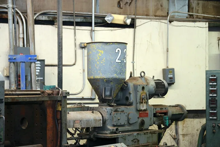Photo #232 of HUGE 2 DAY AUCTION - DAY 1: SANDERSON PLUMBING PRODUCTS, INC. AKA BENEKE MAGNOLIA - 360,000 SQ. FT. TOILET SEAT MANUFACTURER INCLUDING PRODUCT LINE AND INTANGIBLES, PLASTIC INJECTION MOLDING, COMPRESSION MOLDING, MODERN BLENDING & GRINDING SYSTEM & MUCH