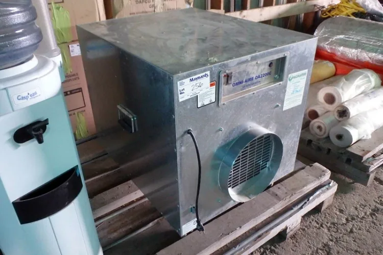Photo #11 of HUGE 2-DAY AUCTION, DAY 2 - AS AWARDED BY THE TRUSTEE, PRICEWATERHOUSE COOPERS INC, - EDS DECOMMISSIONING CANADA INC: LARGE AUCTION OF LATE MODEL DEMOLITION EQUIPMENT
