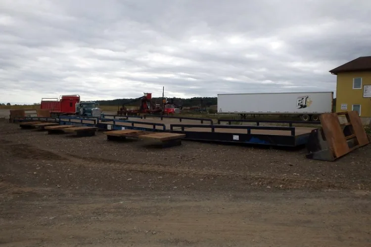 Photo #23 of HUGE 2-DAY AUCTION, DAY 2 - AS AWARDED BY THE TRUSTEE, PRICEWATERHOUSE COOPERS INC, - EDS DECOMMISSIONING CANADA INC: LARGE AUCTION OF LATE MODEL DEMOLITION EQUIPMENT