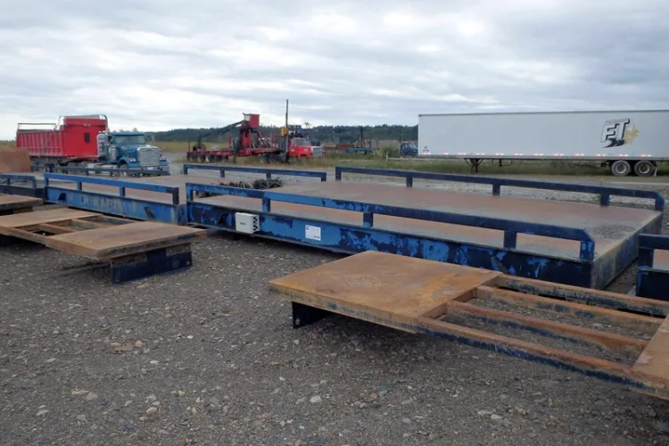 Photo #25 of HUGE 2-DAY AUCTION, DAY 2 - AS AWARDED BY THE TRUSTEE, PRICEWATERHOUSE COOPERS INC, - EDS DECOMMISSIONING CANADA INC: LARGE AUCTION OF LATE MODEL DEMOLITION EQUIPMENT