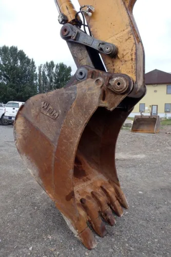 Photo #50 of HUGE 2-DAY AUCTION, DAY 2 - AS AWARDED BY THE TRUSTEE, PRICEWATERHOUSE COOPERS INC, - EDS DECOMMISSIONING CANADA INC: LARGE AUCTION OF LATE MODEL DEMOLITION EQUIPMENT