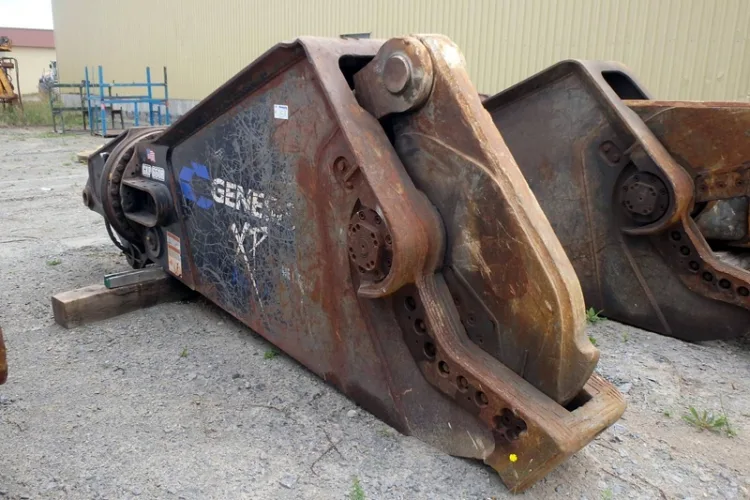 Photo #80 of HUGE 2-DAY AUCTION, DAY 2 - AS AWARDED BY THE TRUSTEE, PRICEWATERHOUSE COOPERS INC, - EDS DECOMMISSIONING CANADA INC: LARGE AUCTION OF LATE MODEL DEMOLITION EQUIPMENT