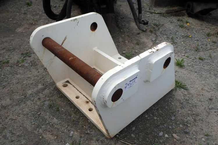 Photo #89 of HUGE 2-DAY AUCTION, DAY 2 - AS AWARDED BY THE TRUSTEE, PRICEWATERHOUSE COOPERS INC, - EDS DECOMMISSIONING CANADA INC: LARGE AUCTION OF LATE MODEL DEMOLITION EQUIPMENT
