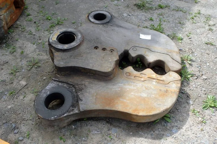Photo #94 of HUGE 2-DAY AUCTION, DAY 2 - AS AWARDED BY THE TRUSTEE, PRICEWATERHOUSE COOPERS INC, - EDS DECOMMISSIONING CANADA INC: LARGE AUCTION OF LATE MODEL DEMOLITION EQUIPMENT