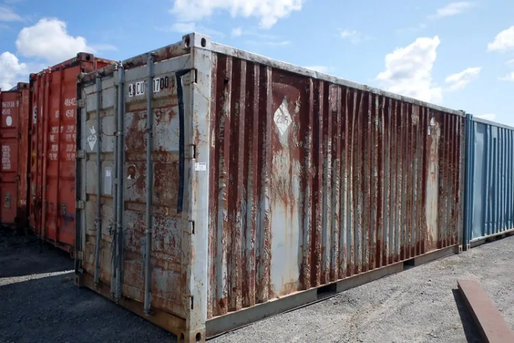 Photo #106 of HUGE 2-DAY AUCTION, DAY 2 - AS AWARDED BY THE TRUSTEE, PRICEWATERHOUSE COOPERS INC, - EDS DECOMMISSIONING CANADA INC: LARGE AUCTION OF LATE MODEL DEMOLITION EQUIPMENT