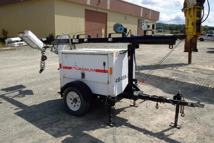 Photo #123 of HUGE 2-DAY AUCTION, DAY 2 - AS AWARDED BY THE TRUSTEE, PRICEWATERHOUSE COOPERS INC, - EDS DECOMMISSIONING CANADA INC: LARGE AUCTION OF LATE MODEL DEMOLITION EQUIPMENT