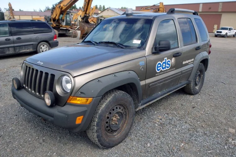 Photo #129 of HUGE 2-DAY AUCTION, DAY 2 - AS AWARDED BY THE TRUSTEE, PRICEWATERHOUSE COOPERS INC, - EDS DECOMMISSIONING CANADA INC: LARGE AUCTION OF LATE MODEL DEMOLITION EQUIPMENT