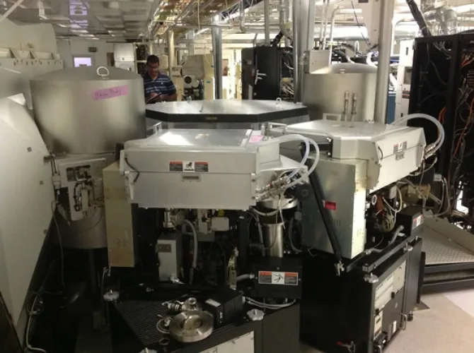 Photo #4 of SOBOCO INC - 25,000 SQ FT FULLY FUNCTIONING FLAT PANEL TFT-LCD DISPLAY MANUFACTURING LINE GENERATION 2 FORM FACTOR
