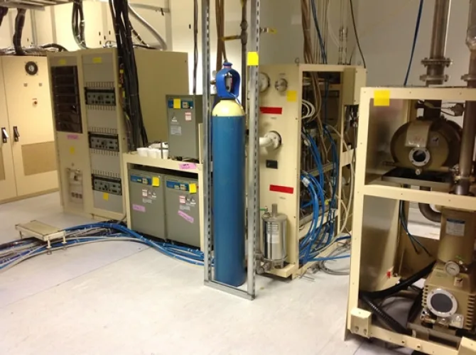 Photo #12 of SOBOCO INC - 25,000 SQ FT FULLY FUNCTIONING FLAT PANEL TFT-LCD DISPLAY MANUFACTURING LINE GENERATION 2 FORM FACTOR