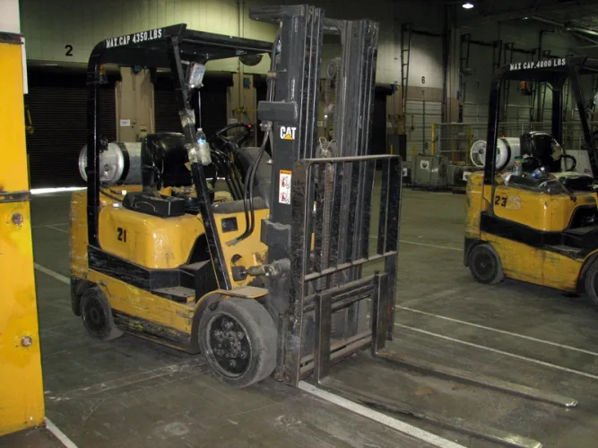Photo #319 of HUGE 2-DAY AUCTION DAY 2 - FORMERLY OWNED BY A HOOVER SUBSIDIARY - COMPLETE 425,000 SQ. FT. STATE-OF-THE-ART PLASTIC INJECTION MOLDING & CNC TOOL ROOM.