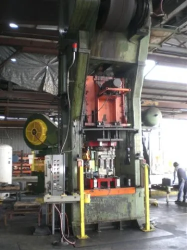 Photo #13 of Assets No Longer Required in the Continuing Operations of: CARLISLE TIRE & WHEEL COMPANY