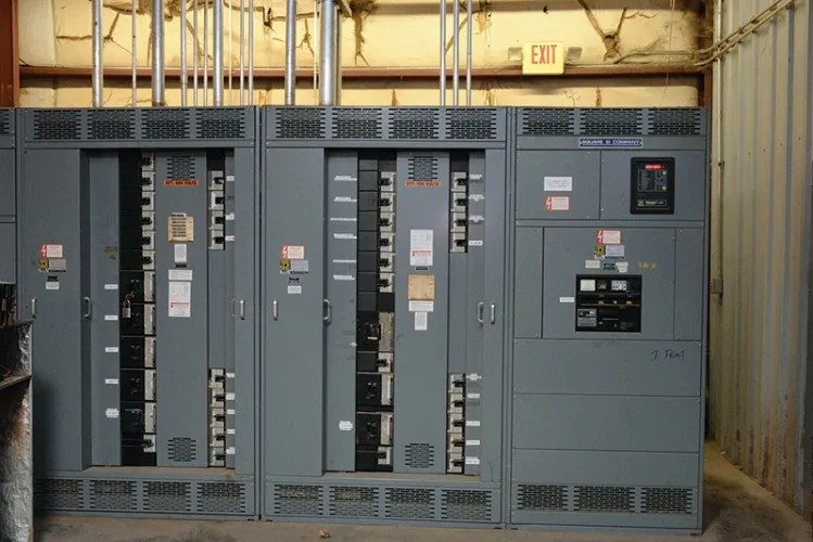 Photo #16 of HUGE 2 DAY AUCTION - DAY 2: SANDERSON PLUMBING PRODUCTS, INC. AKA BENEKE MAGNOLIA - 360,000 SQ. FT. TOILET SEAT MANUFACTURER INCLUDING PRODUCT LINE AND INTANGIBLES, PLASTIC INJECTION MOLDING, COMPRESSION MOLDING, MODERN BLENDING & GRINDING SYSTEM & MUCH