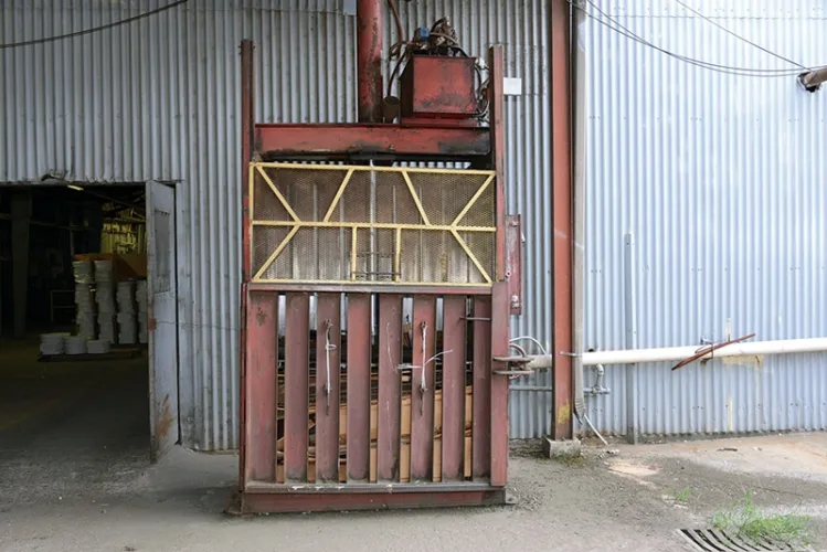 Photo #123 of HUGE 2 DAY AUCTION - DAY 2: SANDERSON PLUMBING PRODUCTS, INC. AKA BENEKE MAGNOLIA - 360,000 SQ. FT. TOILET SEAT MANUFACTURER INCLUDING PRODUCT LINE AND INTANGIBLES, PLASTIC INJECTION MOLDING, COMPRESSION MOLDING, MODERN BLENDING & GRINDING SYSTEM & MUCH