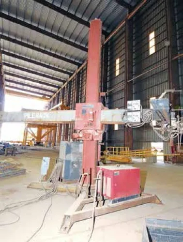 Photo #16 of DYNAMIC INDUSTRIES, INC.: FULL SERVICE FABRICATOR OF OFFSHORE OIL PLATFORMS & PREFABRICATED OIL BARGE COMPONENTS