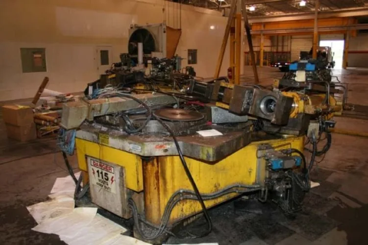 Photo #33 of STRETCH WRAP FORMING PRESS SALE