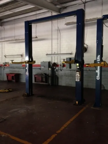 Photo #2 of DUE TO CLOSURE OF BUSINESS - VEHICLE LIFTS AUCTION: (20) LATE MODEL CHALLENGER 10,000LB & 9,000LB VEHICLE LIFTS & MUCH MORE