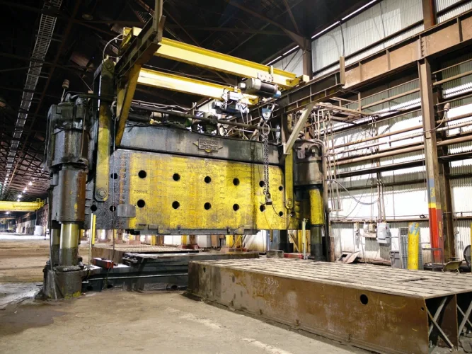 Photo #21 of EVRAZ CLAYMONT STEEL - COMPLETE 500,000TPY 160" STEEL PLATE MELTING, SLAB CASTING & PLATE ROLLING FACILITY - DAY# 1