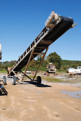 Photo #1 of LIMESTONE REDBAY AGGREGATES: COMPLETE AGGREGATE SCREENING PLANT WITH CONVEYORS