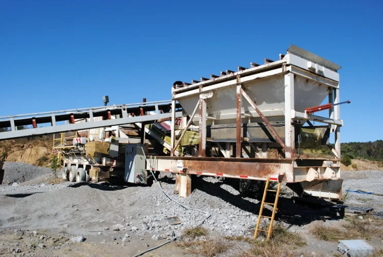 Photo #40 of LIMESTONE REDBAY AGGREGATES: COMPLETE AGGREGATE SCREENING PLANT WITH CONVEYORS