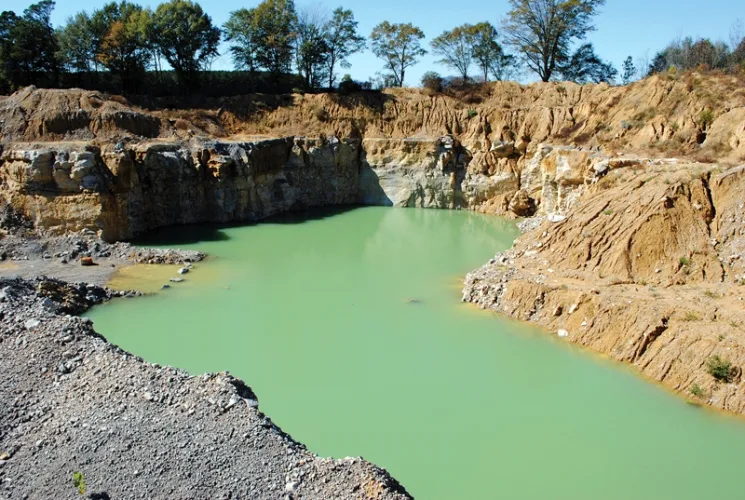 Photo #45 of LIMESTONE REDBAY AGGREGATES: COMPLETE AGGREGATE SCREENING PLANT WITH CONVEYORS
