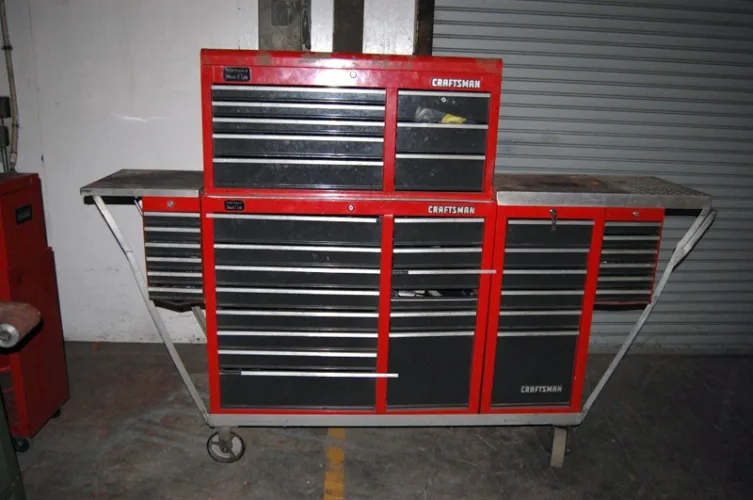 Photo #23 of ABSOLUTE AUCTION - EQUIPMENT OF MAJOR DEFENSE CONTRACTOR