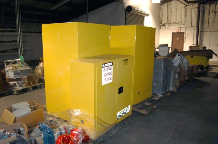 Photo #29 of ABSOLUTE AUCTION - EQUIPMENT OF MAJOR DEFENSE CONTRACTOR