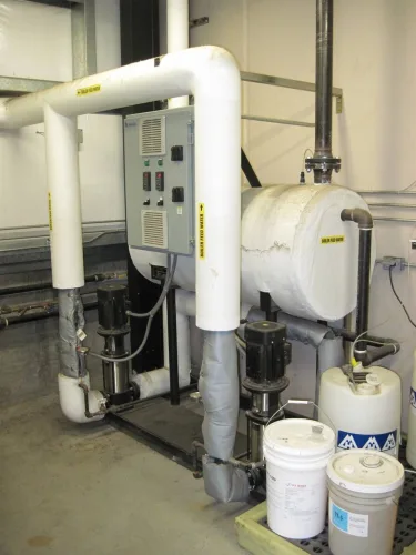 Photo #8 of EXTREMELY LATE MODEL MEDICAL FACILITY ASSETS, FEATURING: 500KW CAT GENERATOR, SIEMENS WATER FILTRATION SYSTEMS, EVAPCO & CARRIER TOWERS & CHILLERS, AIR COMPRESSORS, BOILERS, OVENS, FREEZERS, STRETCH WRAPPER & MORE.