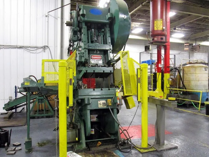 Photo #7 of SURPLUS ASSETS OF AN OEM SUPPLIER