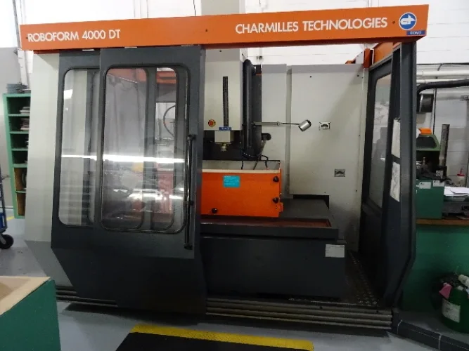 Photo #9 of CINRAM - LATE MODEL CNC TOOL ROOM EQUIPMENT, LARGE PLASTIC INJECTION MOULDING OPERATION AND ALL SUPPORT AND WAREHOUSE EQUIPMENT FROM A 400,00 SQ' FACILITY