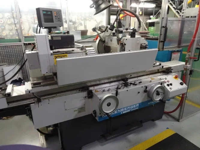 Photo #14 of CINRAM - LATE MODEL CNC TOOL ROOM EQUIPMENT, LARGE PLASTIC INJECTION MOULDING OPERATION AND ALL SUPPORT AND WAREHOUSE EQUIPMENT FROM A 400,00 SQ' FACILITY