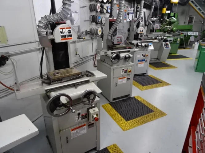 Photo #22 of CINRAM - LATE MODEL CNC TOOL ROOM EQUIPMENT, LARGE PLASTIC INJECTION MOULDING OPERATION AND ALL SUPPORT AND WAREHOUSE EQUIPMENT FROM A 400,00 SQ' FACILITY