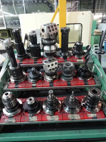 Photo #43 of CINRAM - LATE MODEL CNC TOOL ROOM EQUIPMENT, LARGE PLASTIC INJECTION MOULDING OPERATION AND ALL SUPPORT AND WAREHOUSE EQUIPMENT FROM A 400,00 SQ' FACILITY