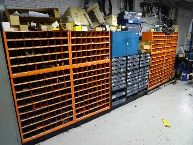 Photo #73 of CINRAM - LATE MODEL CNC TOOL ROOM EQUIPMENT, LARGE PLASTIC INJECTION MOULDING OPERATION AND ALL SUPPORT AND WAREHOUSE EQUIPMENT FROM A 400,00 SQ' FACILITY
