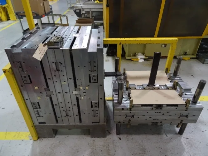 Photo #79 of CINRAM - LATE MODEL CNC TOOL ROOM EQUIPMENT, LARGE PLASTIC INJECTION MOULDING OPERATION AND ALL SUPPORT AND WAREHOUSE EQUIPMENT FROM A 400,00 SQ' FACILITY